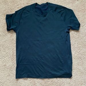Lululemon T shirt